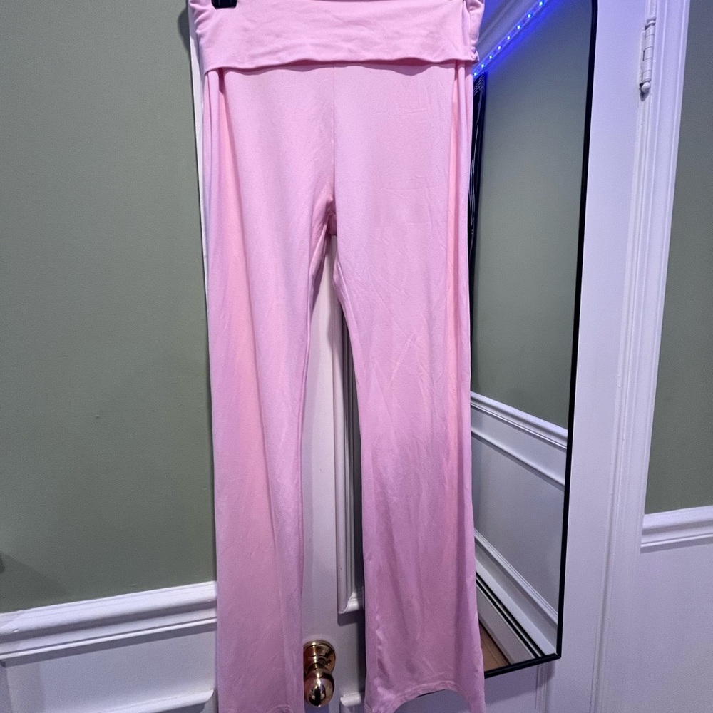 flare pink leggings